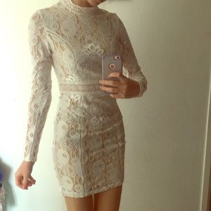 Size s mini lace dress